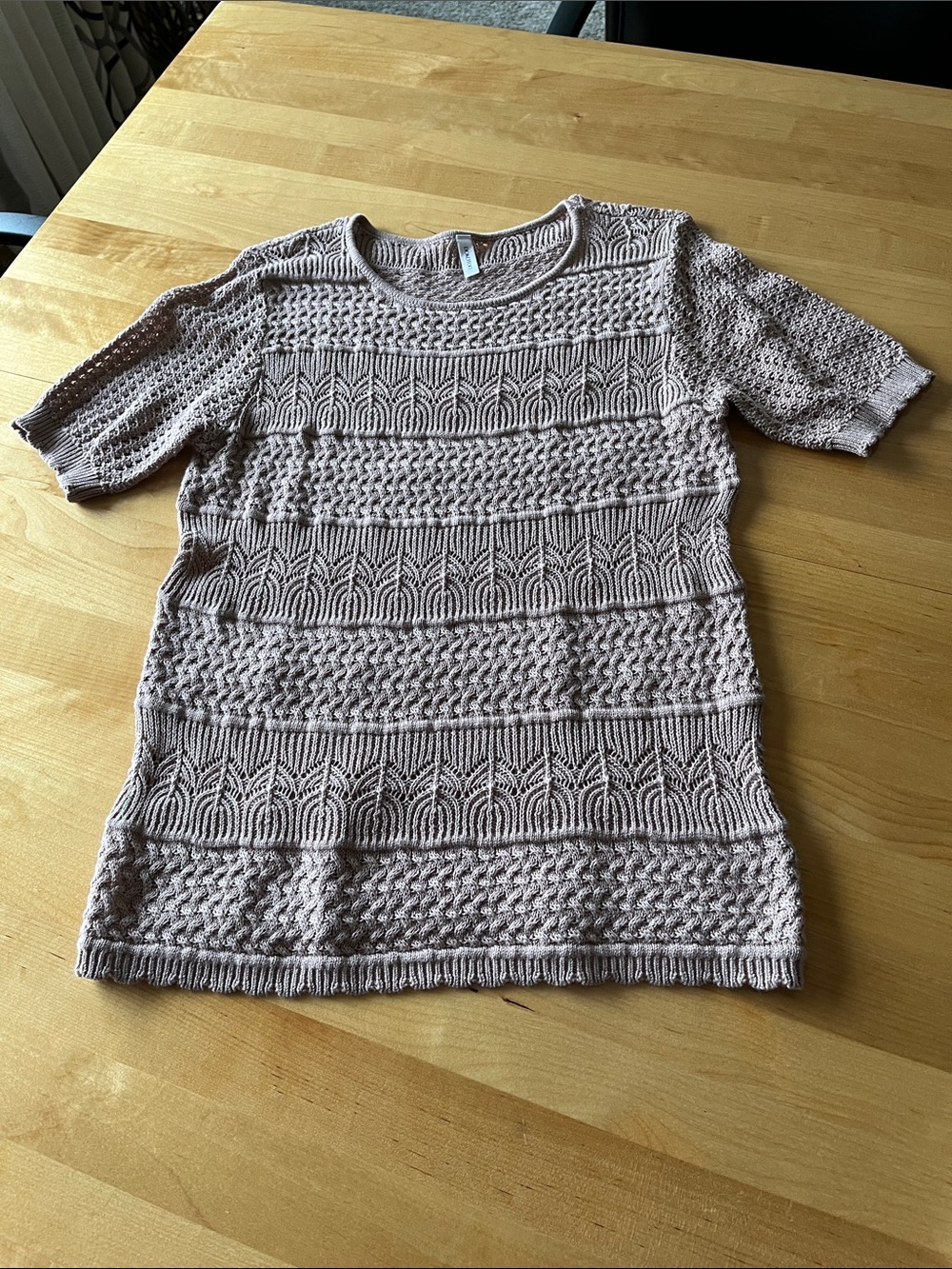Light Mauve Crochet Knit Short Sleeve Top